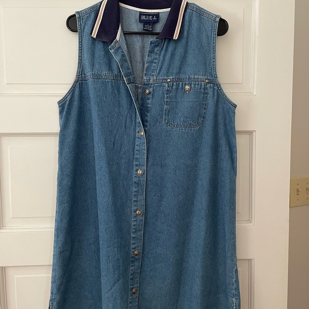 Blue J. Sleeveless Denim Shirt Dress with Navy and White Collar - Size Large